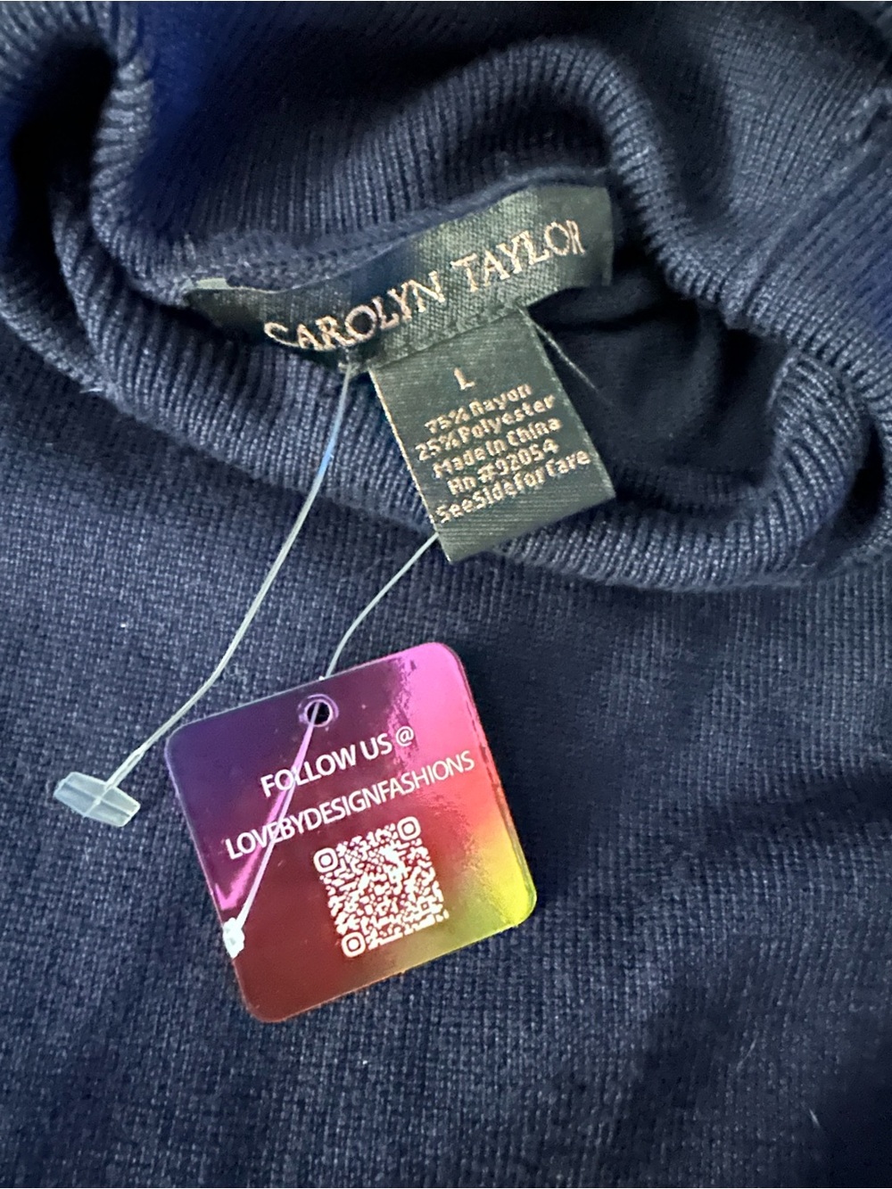Carolyn Taylor Women’s Dark Navy Turtleneck Sweater - Picture 3 of 7